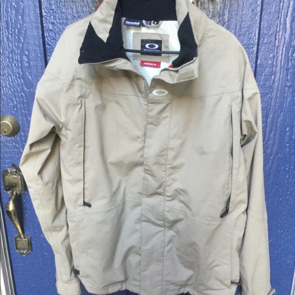 Oakley Other - Oakley Thinsulate Snowboard Jacket